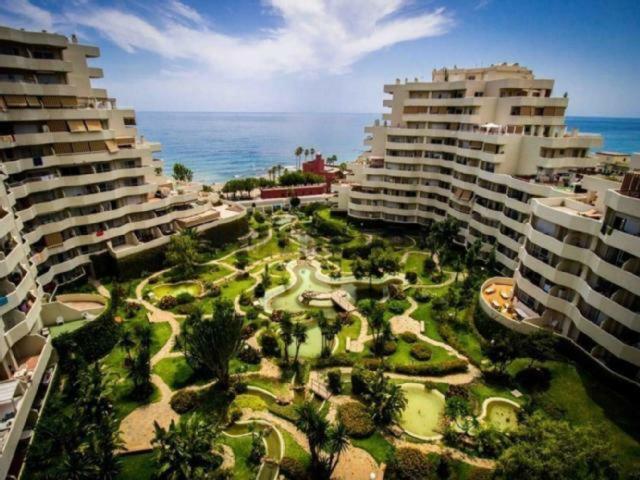 Park Beach Benalmadena Luaran gambar